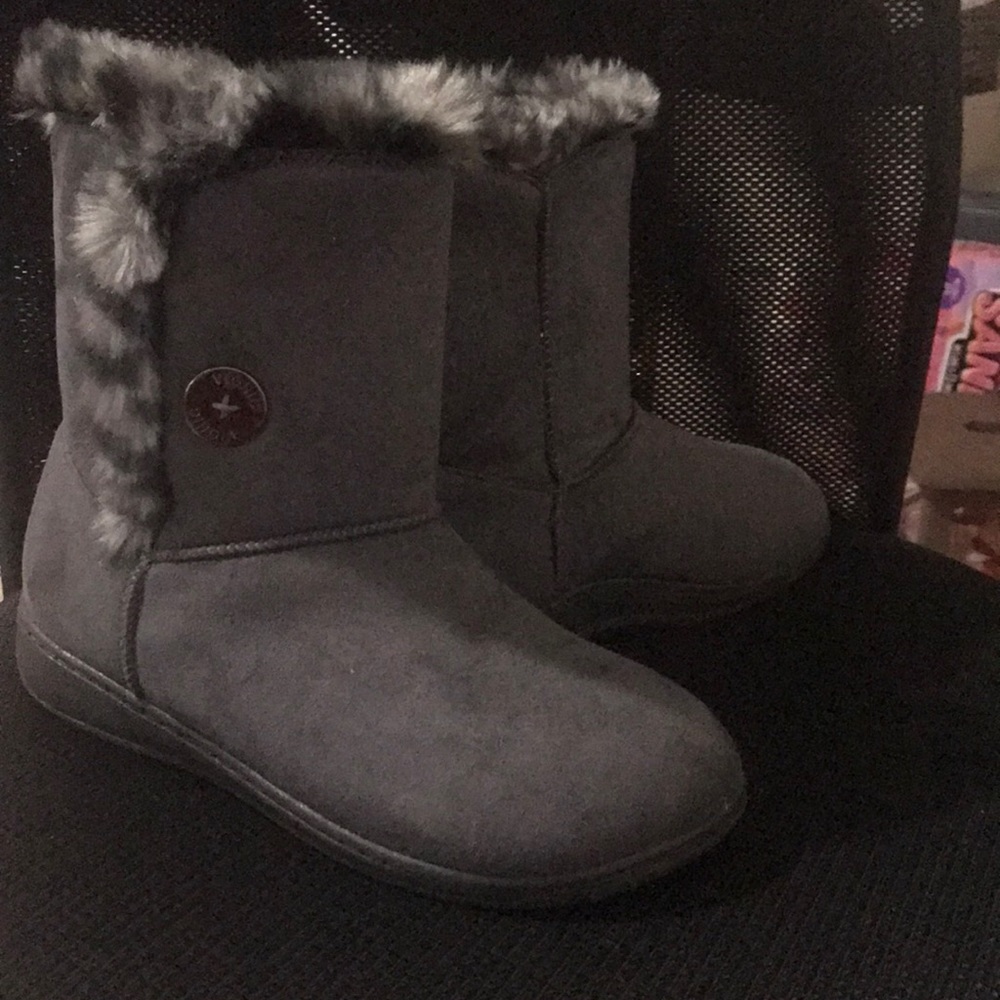 Vionic Boot new size 7